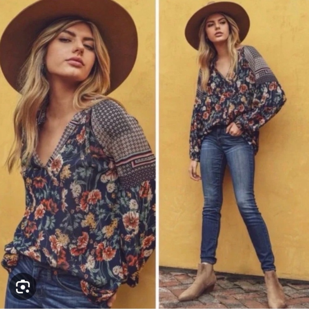 JODIFL Navy Floral V-Neck Boho Blouse